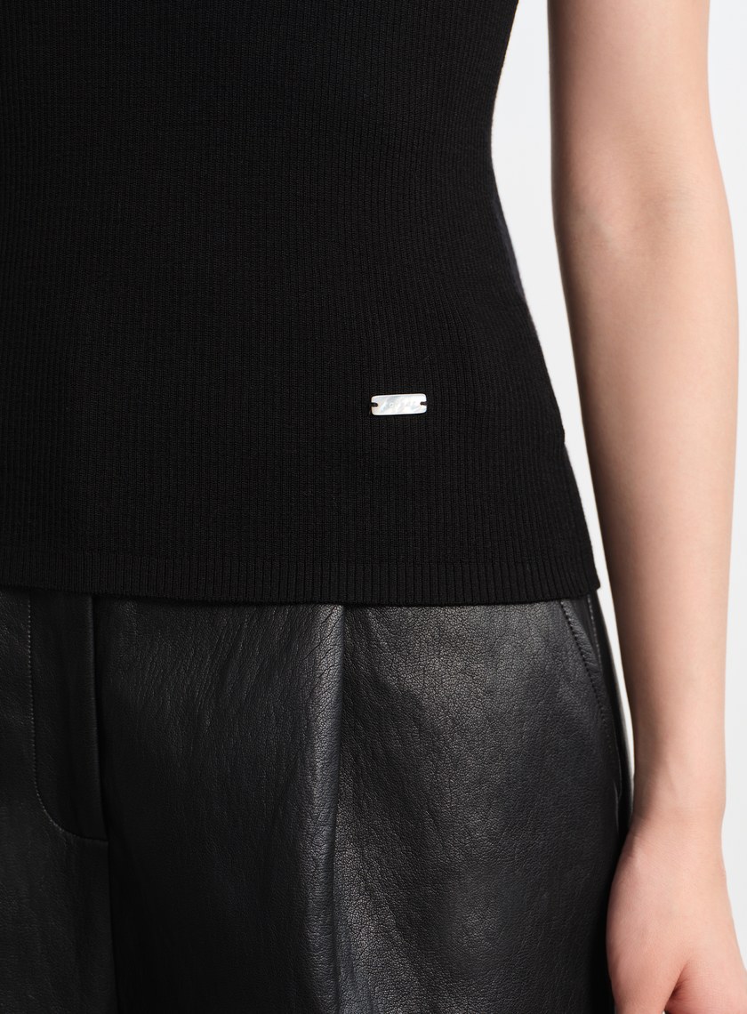 純羊毛半高領針織背心