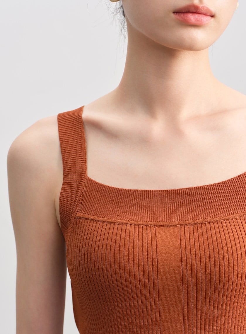 經典修身方領針織背心