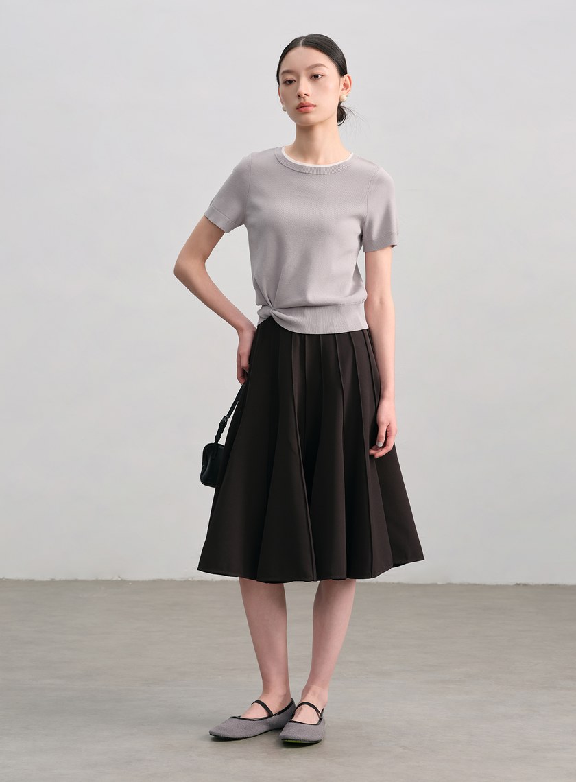 簡約扭結針織衫