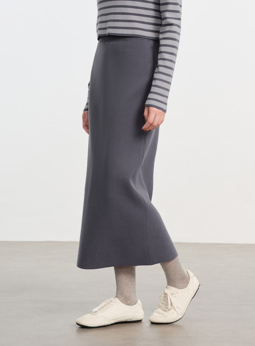 簡約後開衩針織半裙