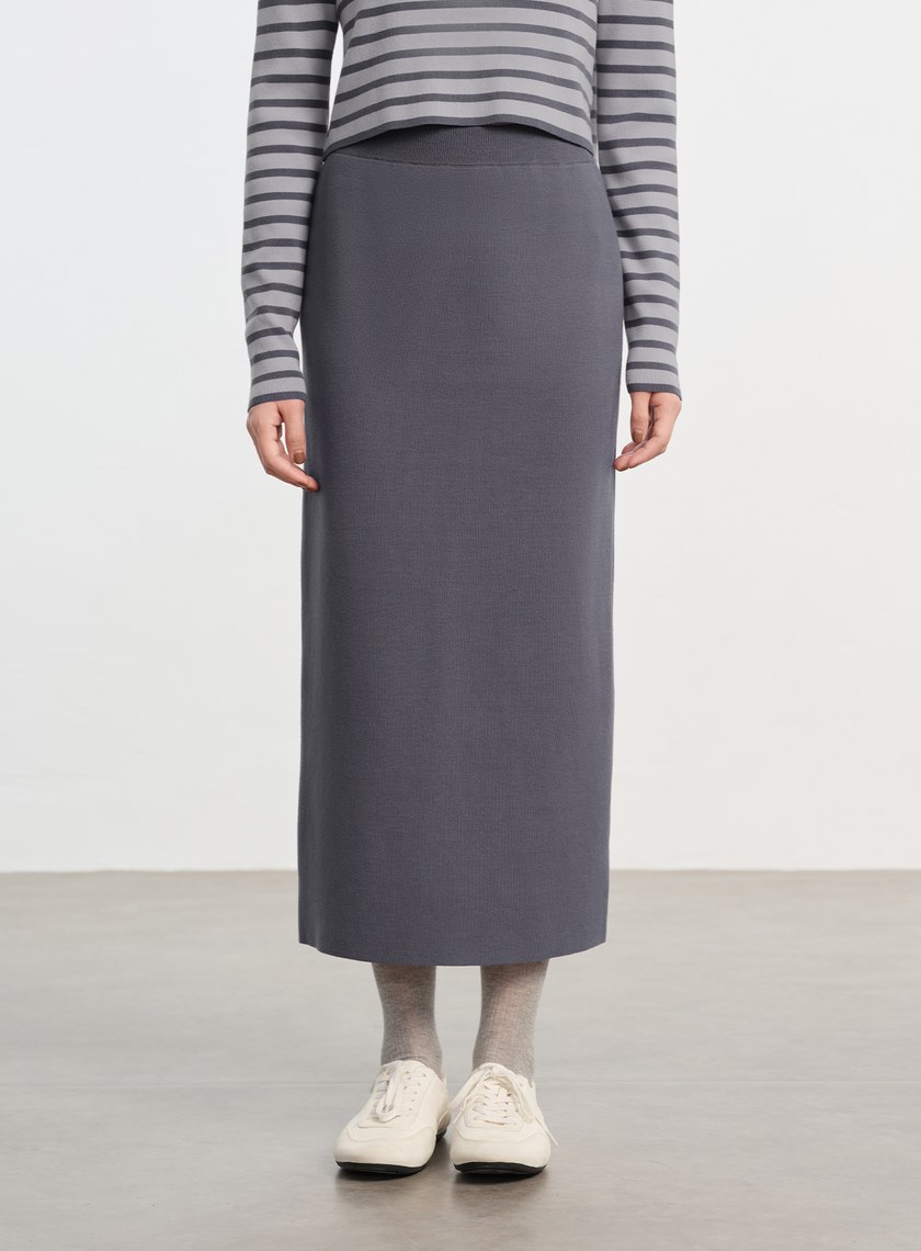 簡約後開衩針織半裙