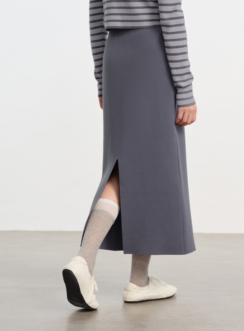 簡約後開衩針織半裙