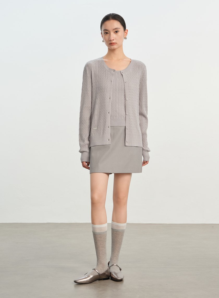 立體花紋圓領針織衫