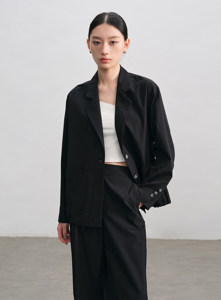輕盈抗皺西裝式夾克