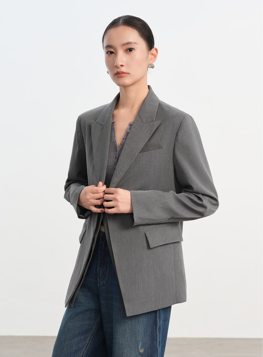 俐落假兩件拼接西裝外套