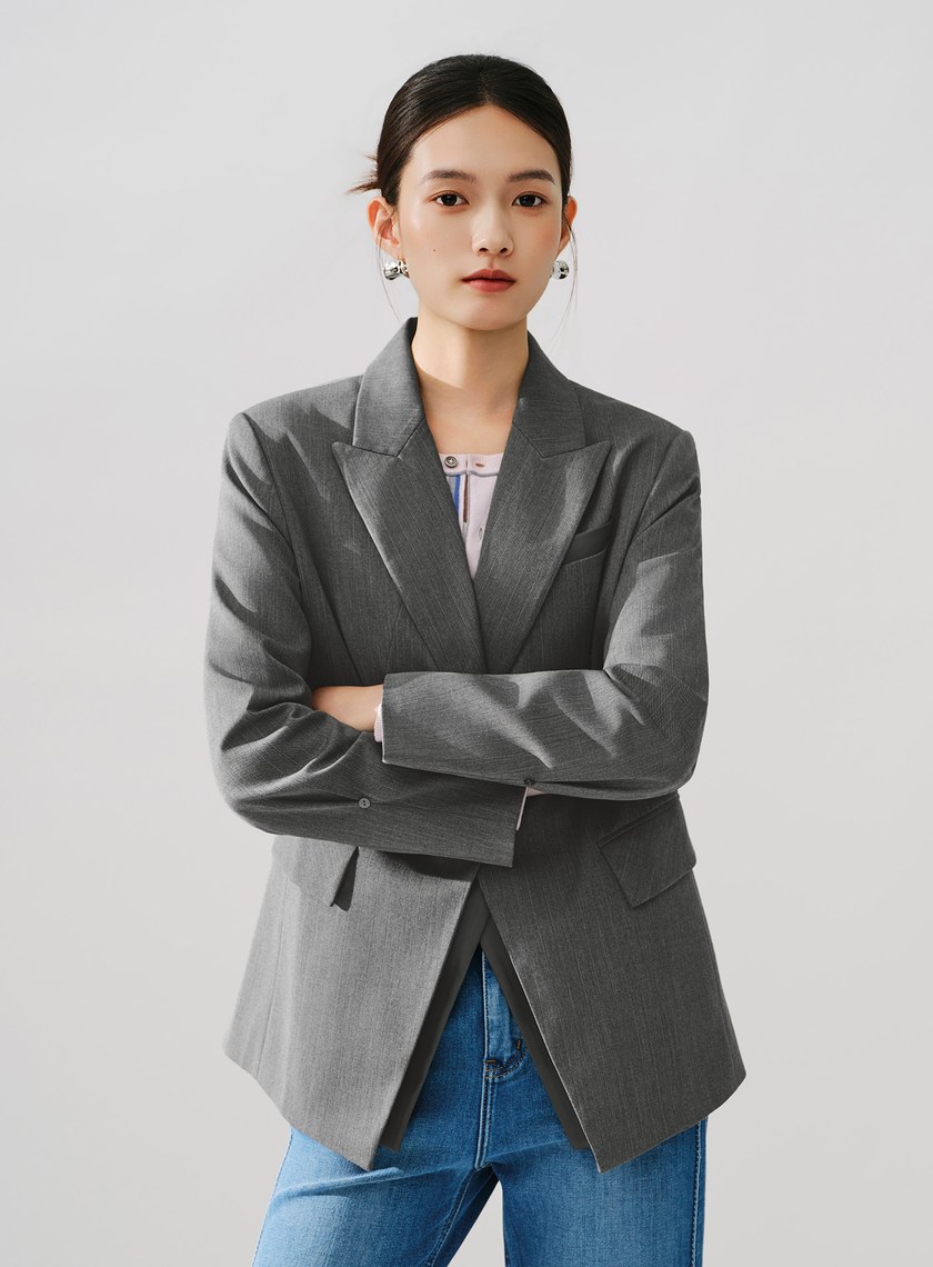 俐落假兩件拼接西裝外套