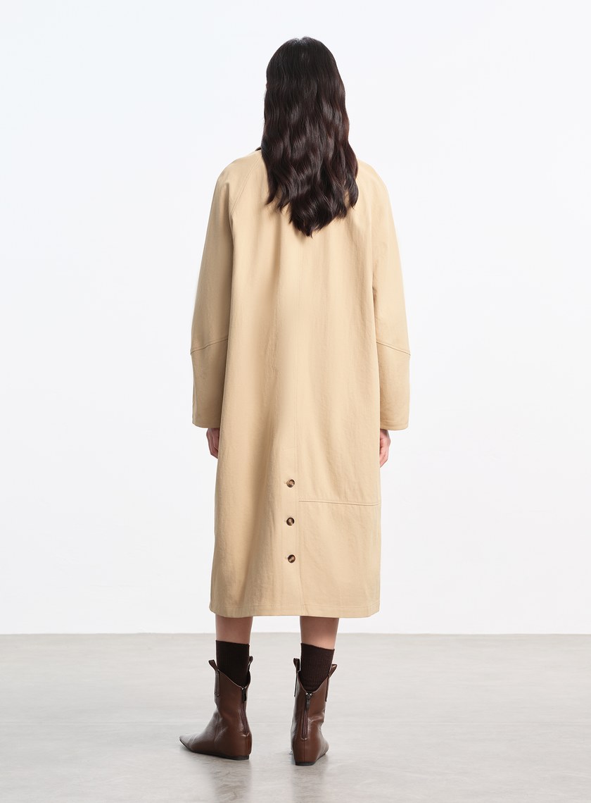 輕盈中空紗繭型風衣