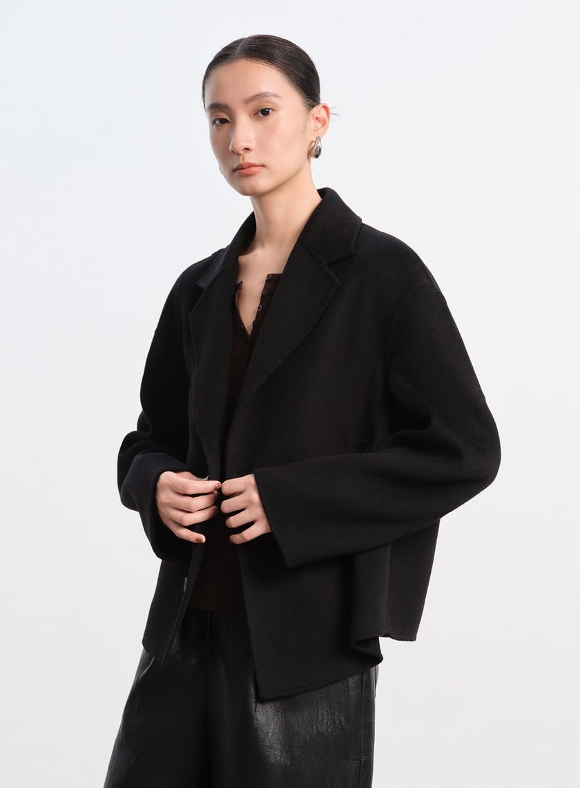 不對稱羊毛短大衣