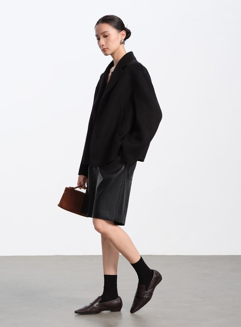 不對稱羊毛短大衣