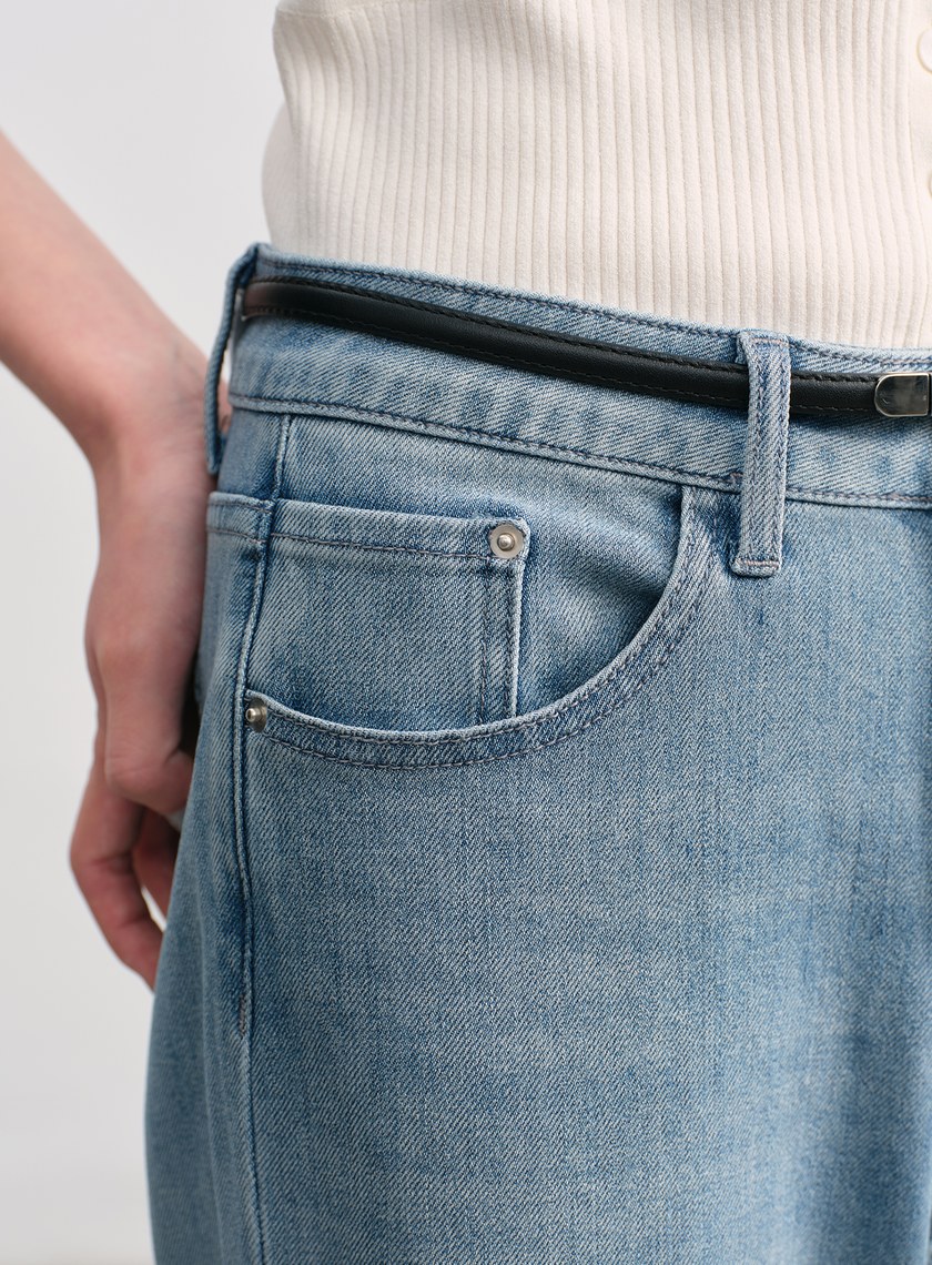 簡約方形金屬頭皮帶