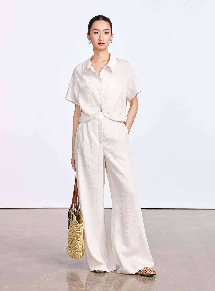 輕盈翻領短版襯衫