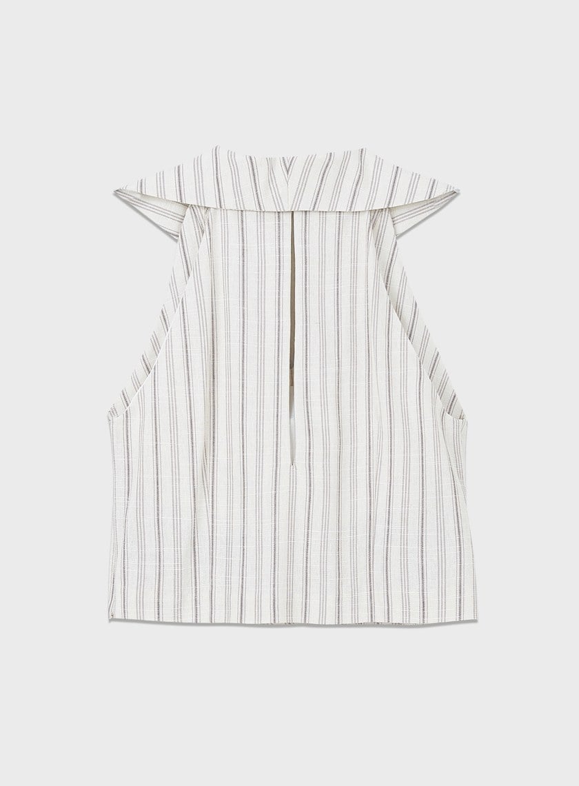 涼感修身比翼領BraTop