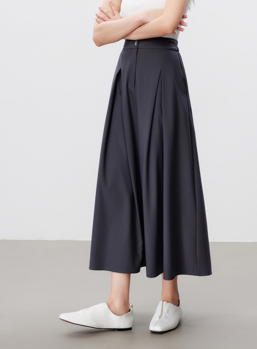 輕盈涼感打褶A字裙