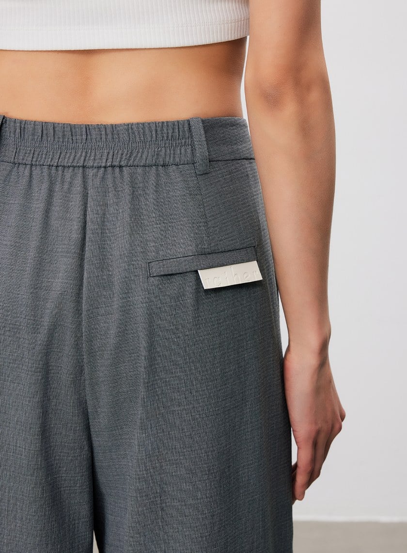 率性垂感內褶闊腿褲