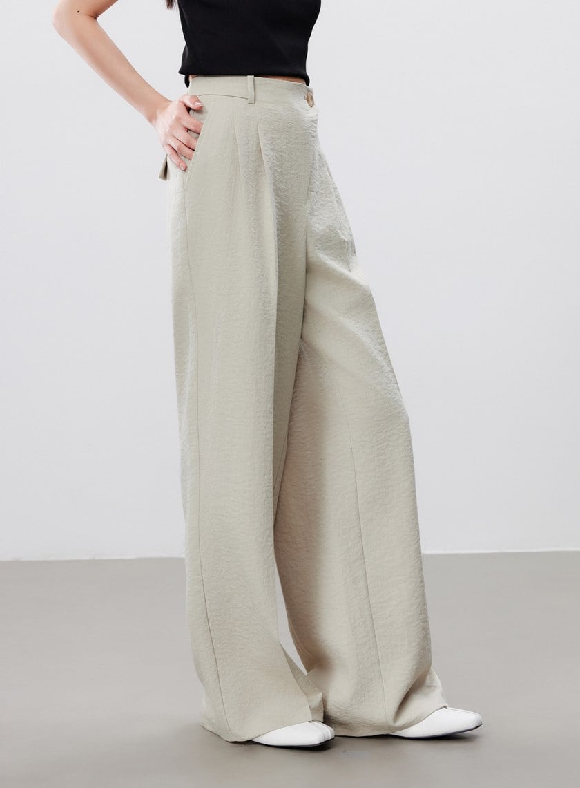 鬆弛感斜門襟垂順闊腿褲