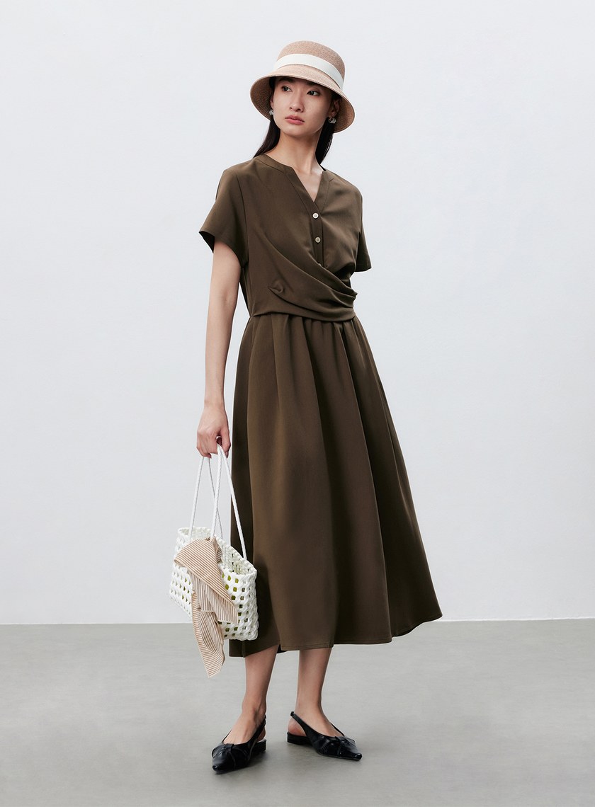不對稱扭結收腰洋裝