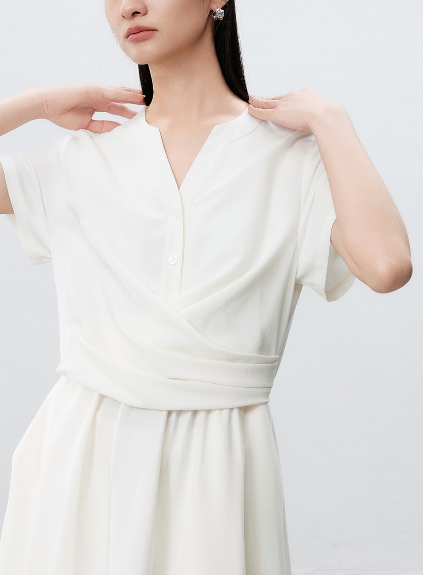 不對稱扭結收腰洋裝