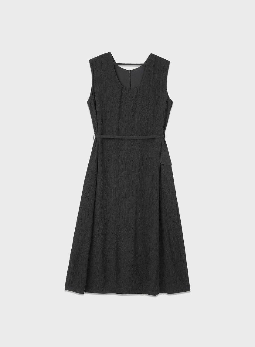 輕盈褶皺綁帶洋裝