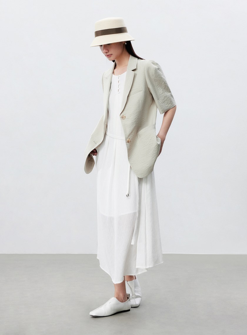 輕盈褶皺綁帶洋裝