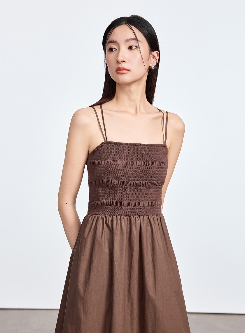 美背傘狀細肩帶洋裝