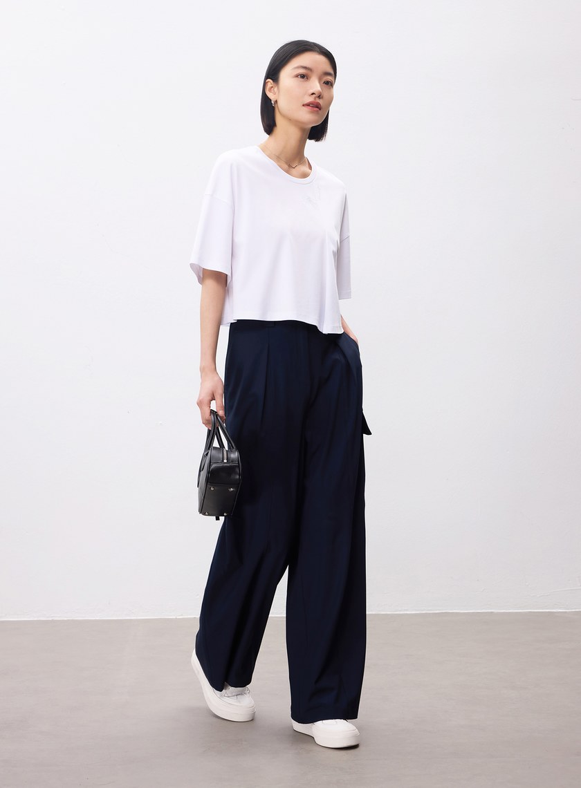 休閒涼感刺繡T恤