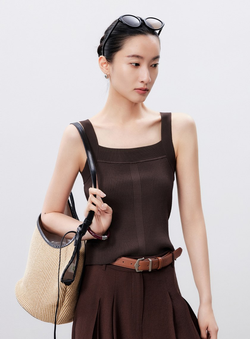 經典修身方領針織背心