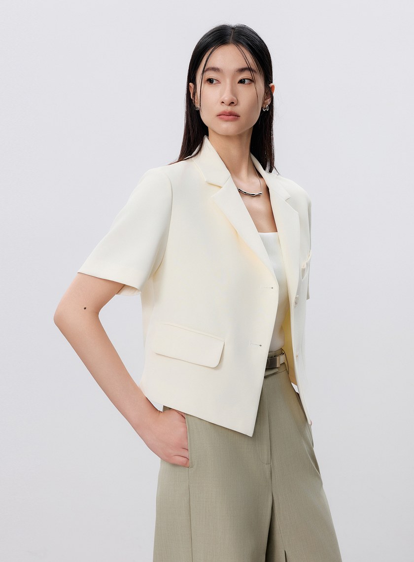 短版斜紋短袖西裝外套