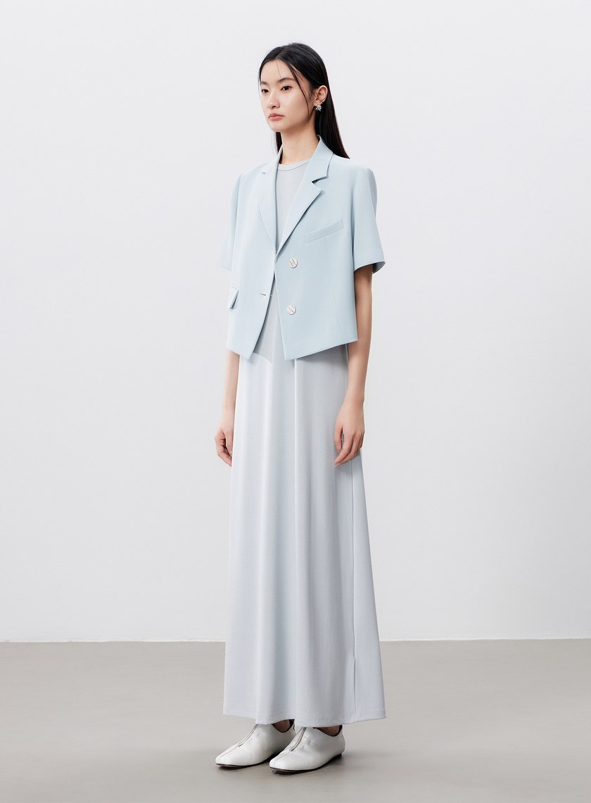 短版斜紋短袖西裝外套