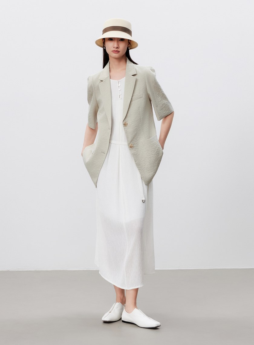 鬆弛感闊肩短袖西裝外套