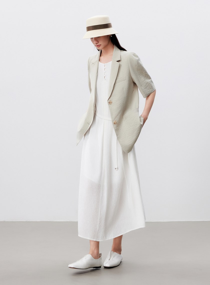 鬆弛感闊肩短袖西裝外套