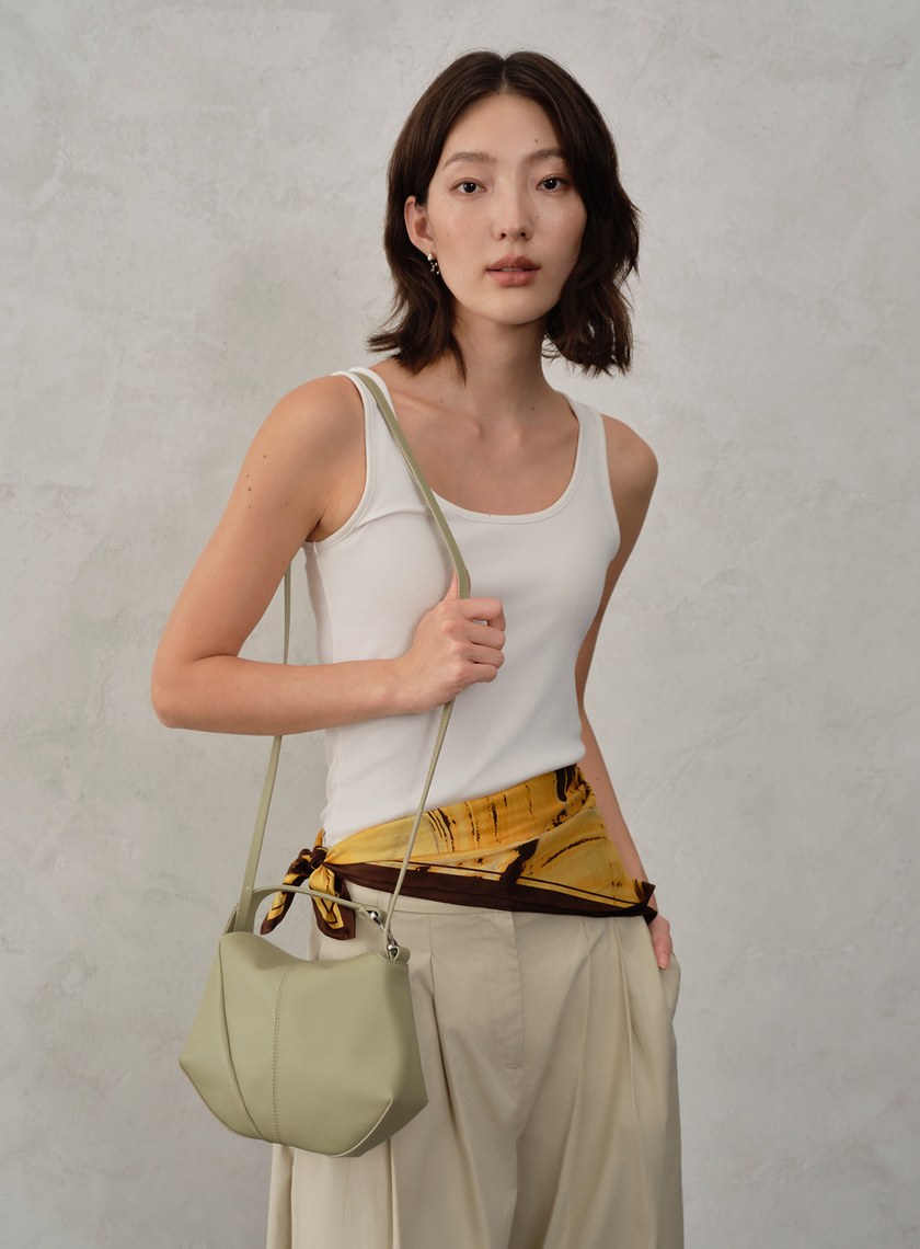 FEMANCE_Mini Wander Hobo 皮革迷你流浪包