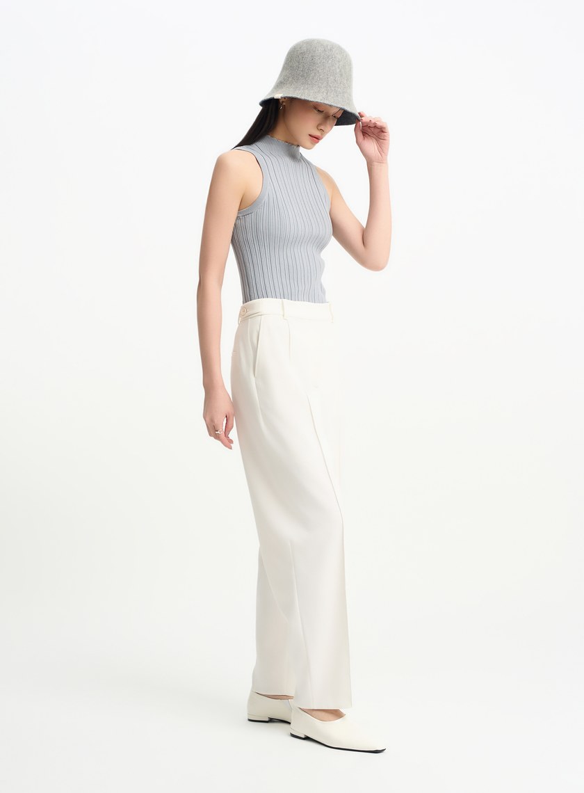 環保坑條削肩半高領針織背心