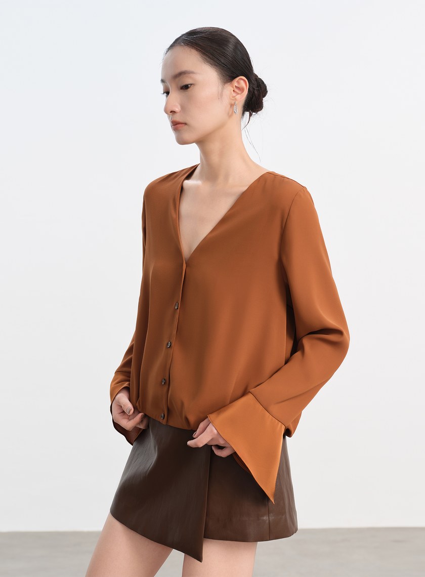 優雅V領飄帶襯衫