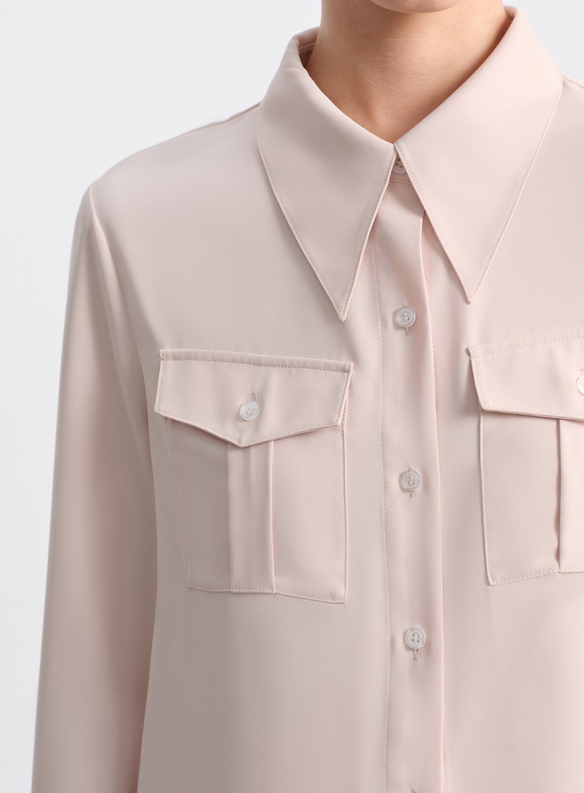 光澤感垂墜開衩襯衫