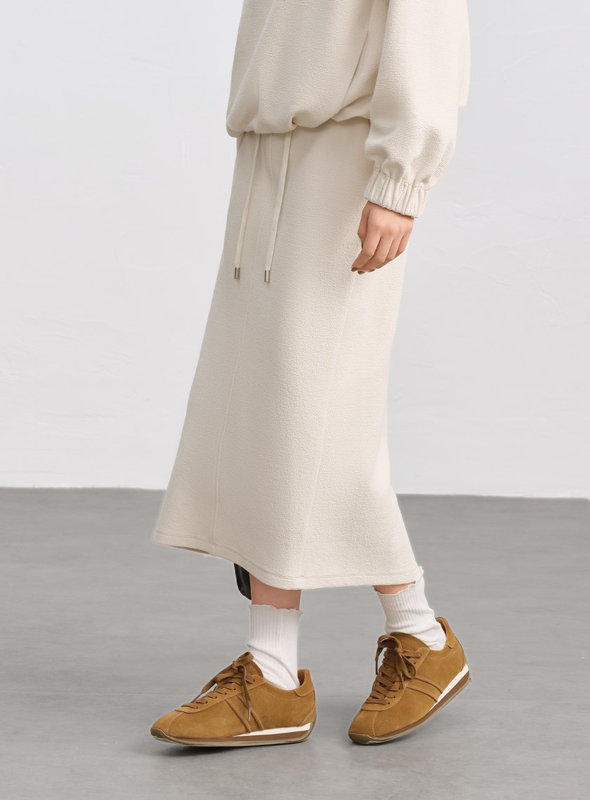 特殊紋理後開衩休閒半裙