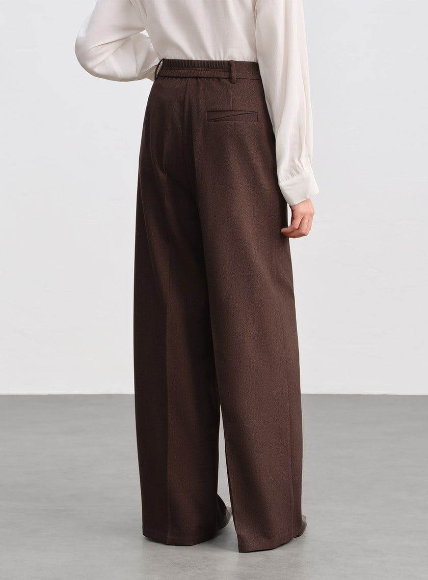 經典剪接造型寬褲