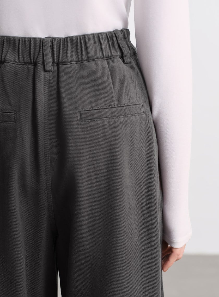 挺廓感內刷毛寬褲