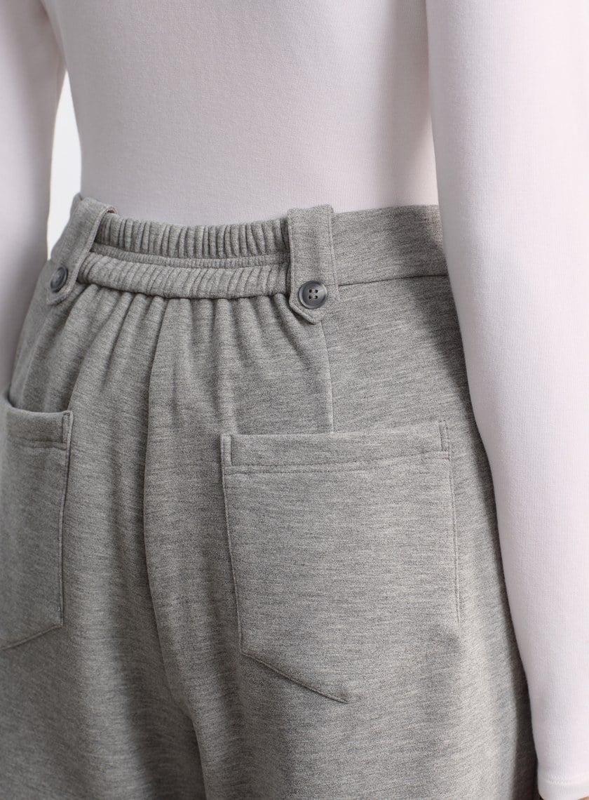 極簡立體弧形休閒褲