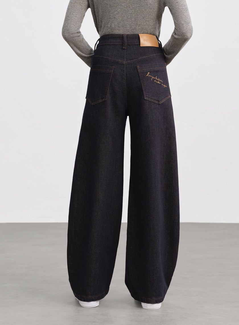 經典修身彎刀牛仔褲