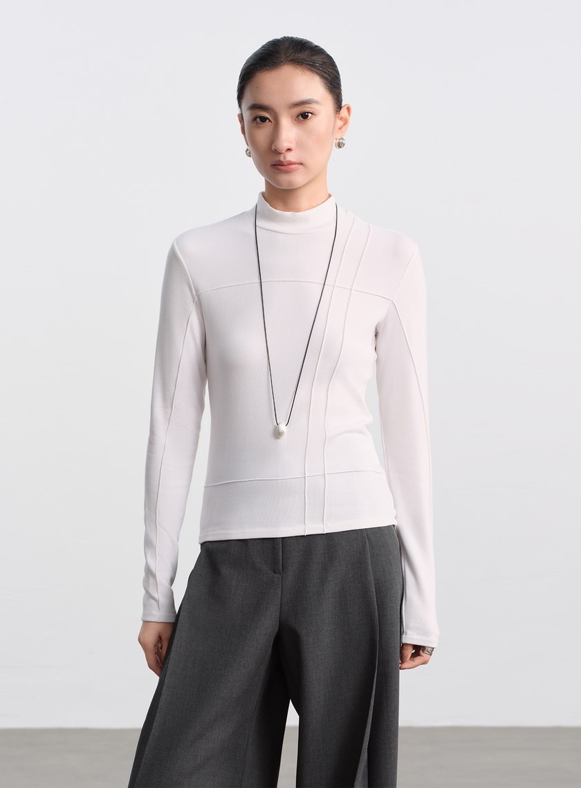 立體褶飾高領發熱上衣