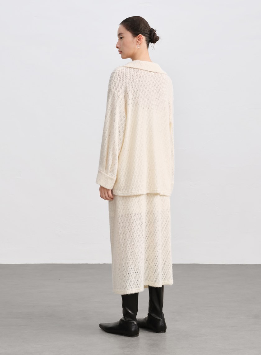 菱格紋V領簍空上衣