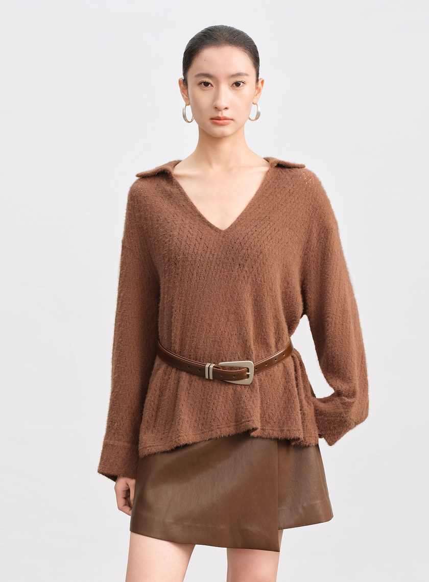 菱格紋V領簍空上衣