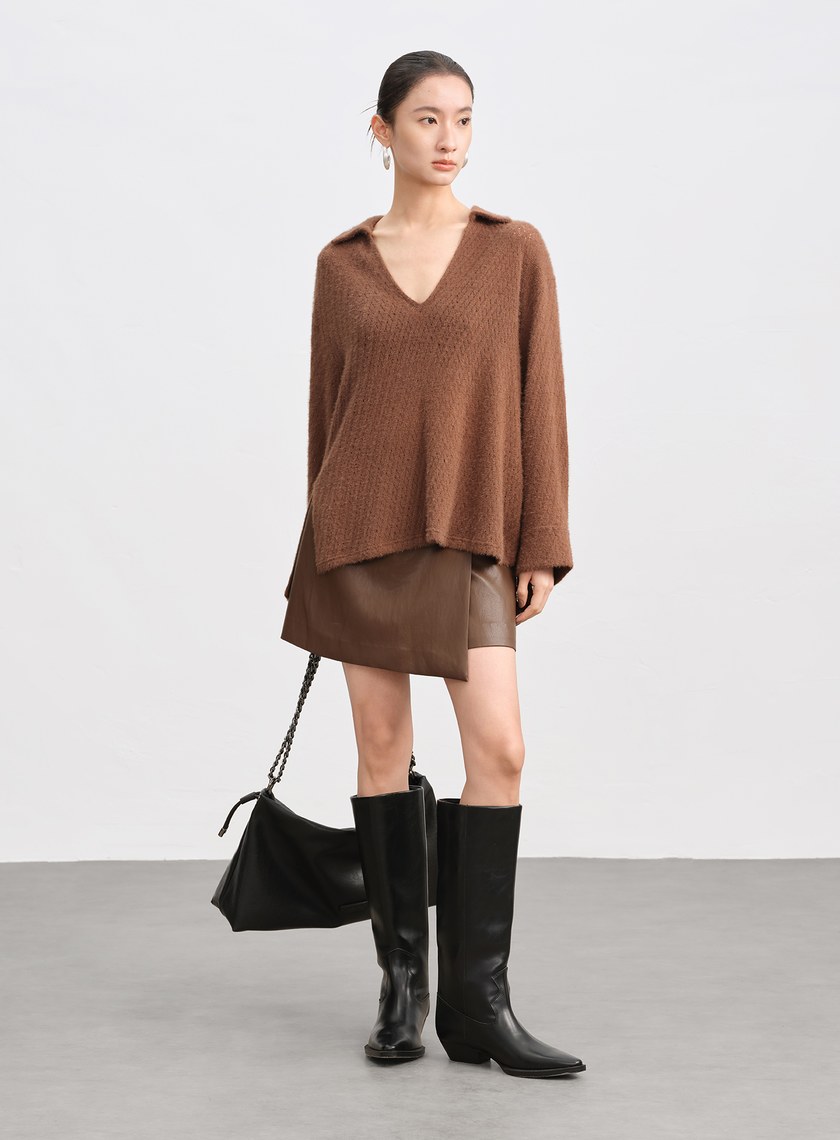 菱格紋V領簍空上衣