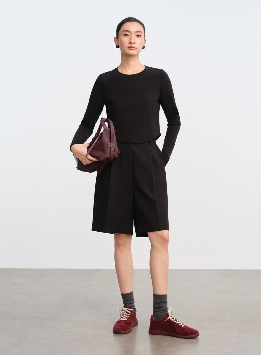 圓弧下擺修身上衣