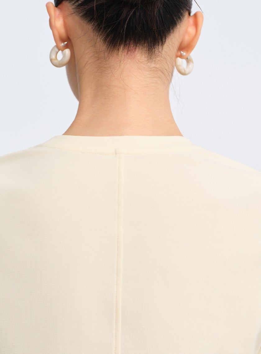 圓弧下擺修身上衣