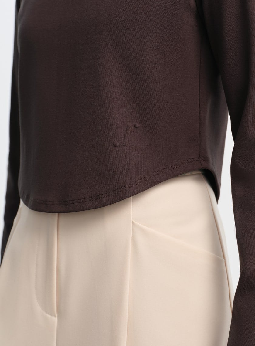 圓弧下擺修身上衣