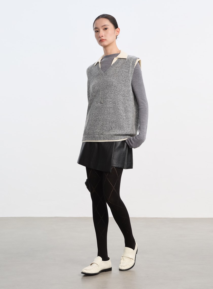 無袖拼接POLO領上衣