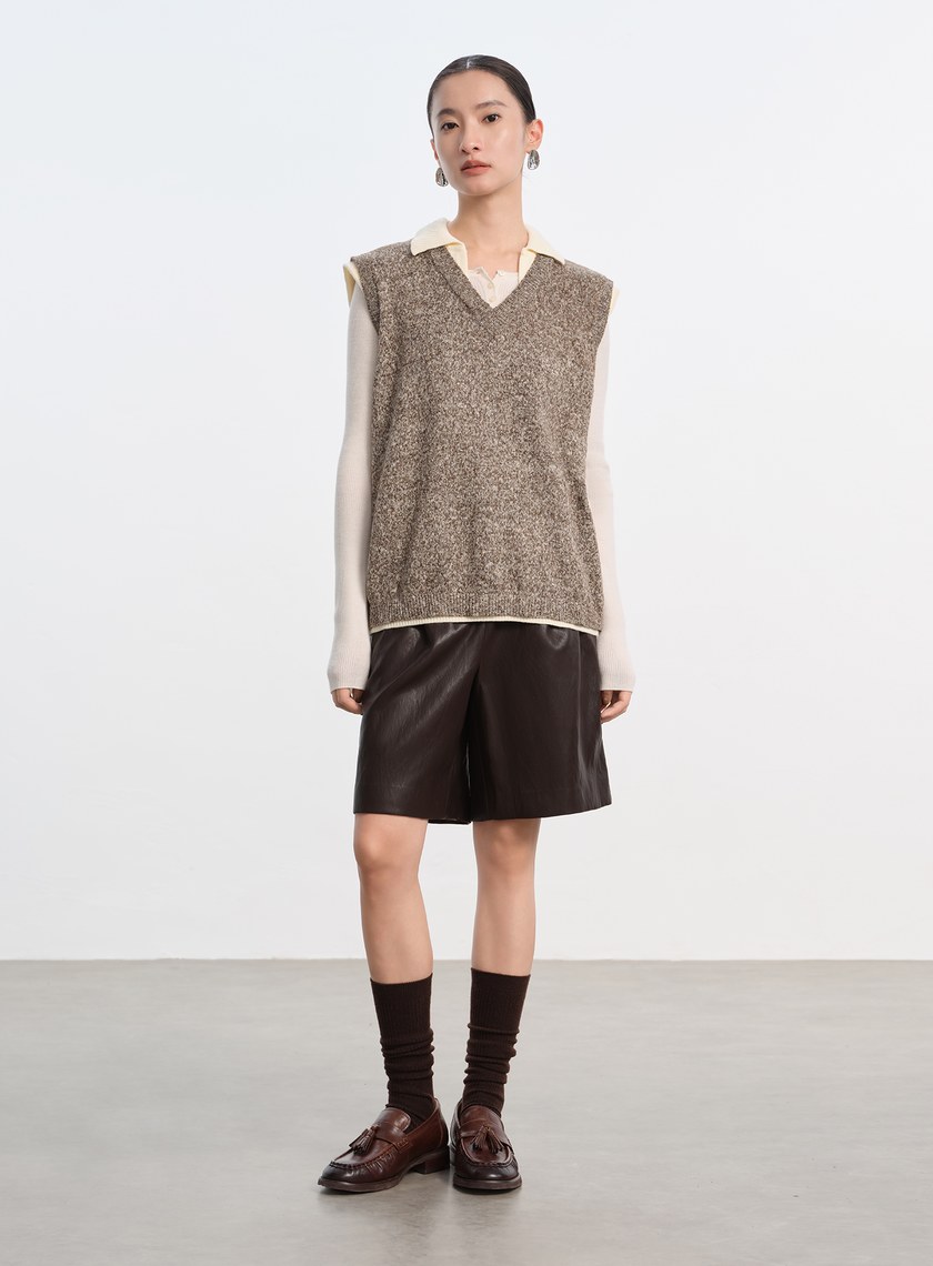 無袖拼接POLO領上衣