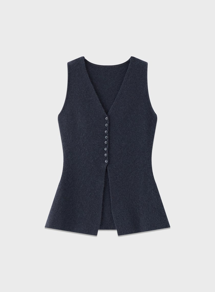 修身浣熊絨背心