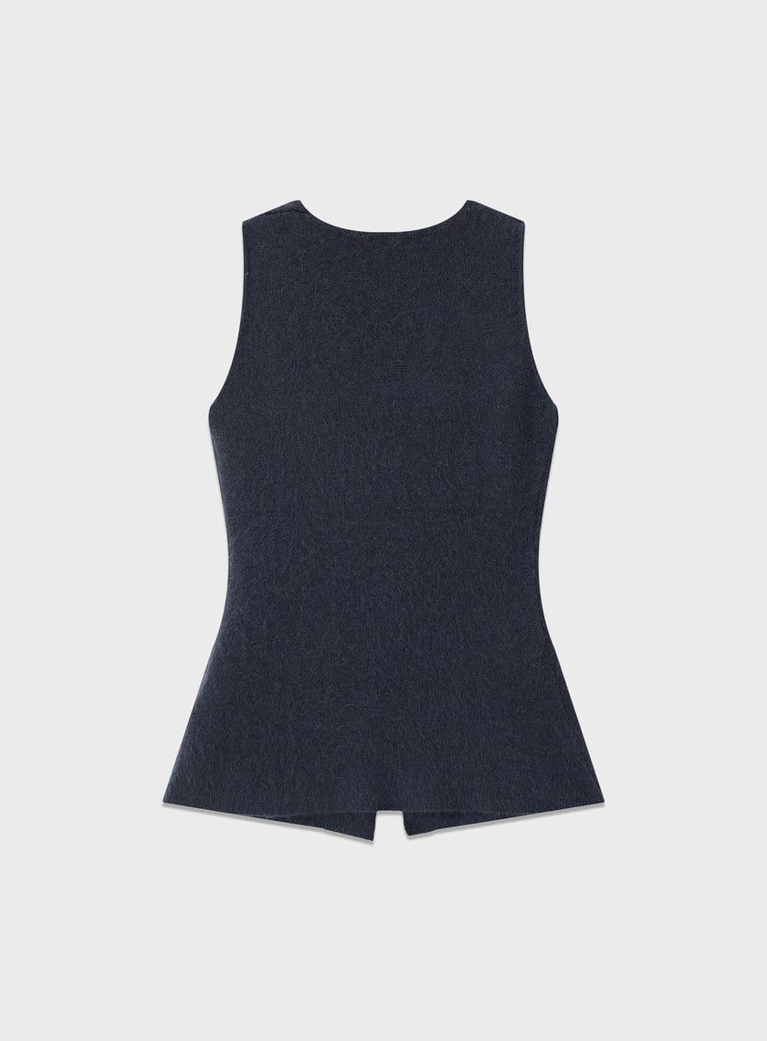 修身浣熊絨背心